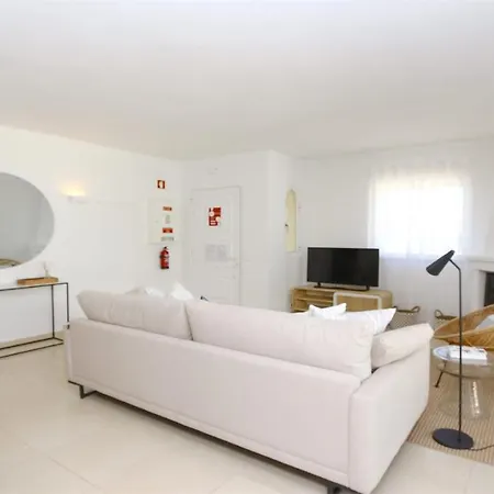 Chez Lee, 219 Aldeia Do Golf-cleverdetails - Sleeps 6, Quiet Area *