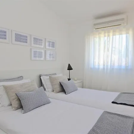 Chez Lee, 219 Aldeia Do Golf-cleverdetails - Sleeps 6, Quiet Area