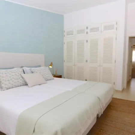 Villa Chez Lee, 219 Aldeia Do Golf-cleverdetails - Sleeps 6, Quiet Area Vilamoura