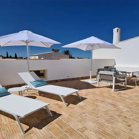 Chez Lee, 219 Aldeia Do Golf-cleverdetails - Sleeps 6, Quiet Area Villa *