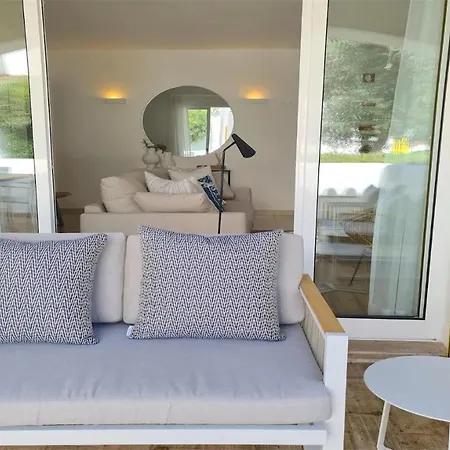 Willa Chez Lee, 219 Aldeia Do Golf-cleverdetails - Sleeps 6, Quiet Area